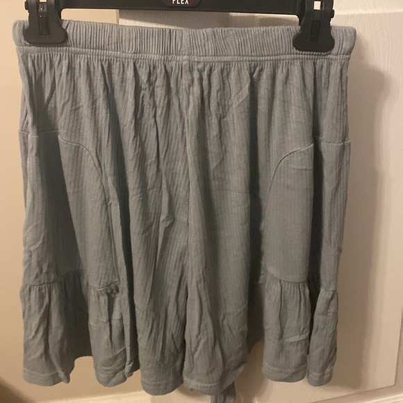 Light and Airy Sage Green/Blue Shorts - Picture 4 of 4